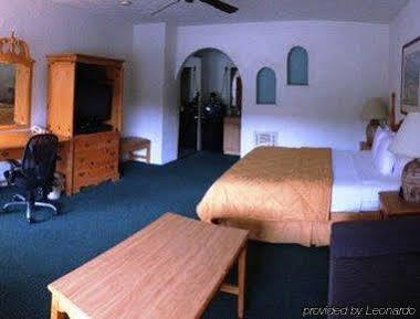 Channel Islands Hotel Oxnard